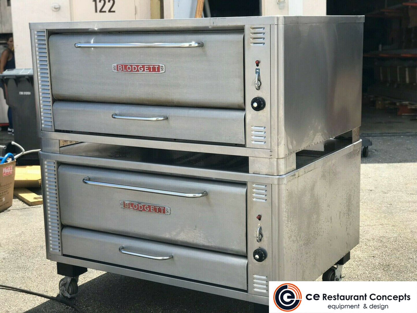 Pre-Owned Blodgett 1048 Gas Double Deck Pizza Oven on Casters