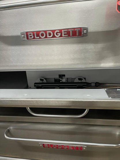 Pre-Owned Blodgett 1048 Pizza Oven Double stack