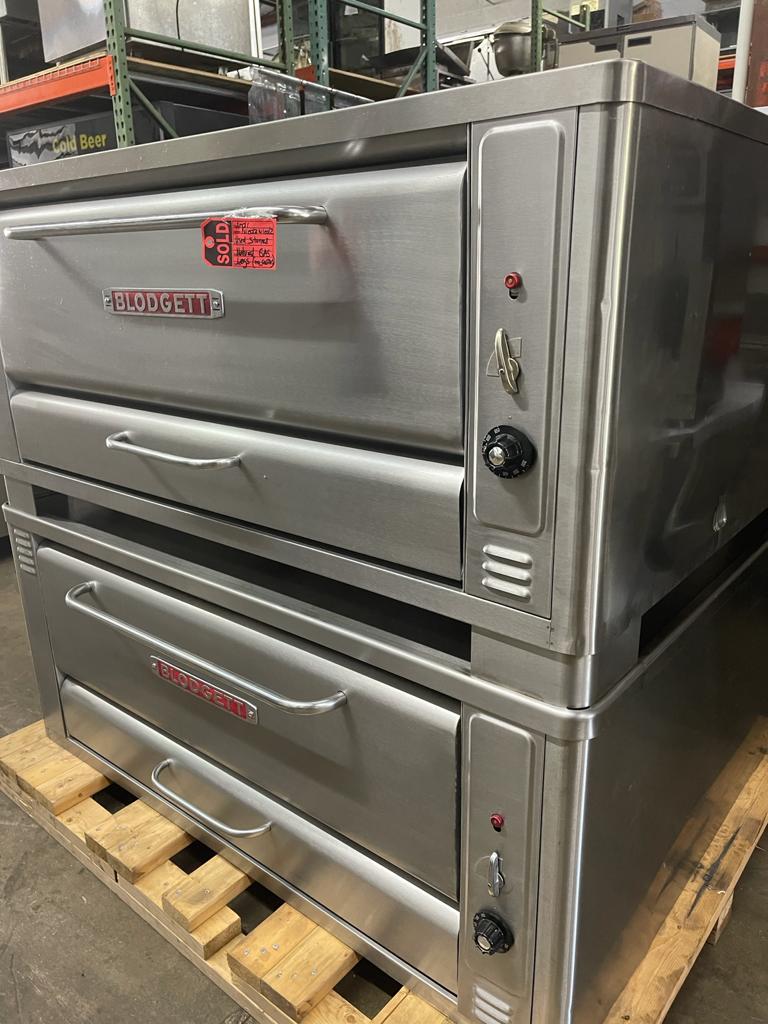 Pre-Owned Blodgett 1048 Pizza Oven Double stack