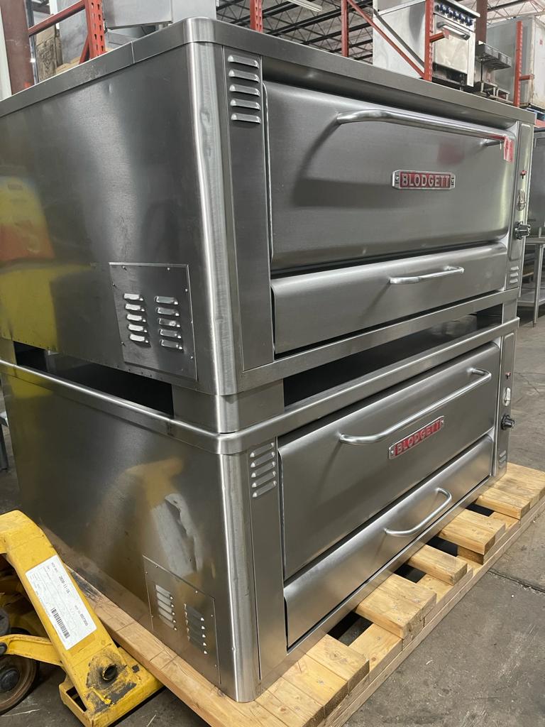 Pre-Owned Blodgett 1048 Pizza Oven Double stack