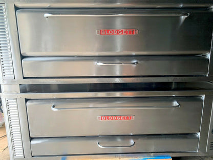 Pre-Owned Blodgett 1060 double deck gas pizza oven